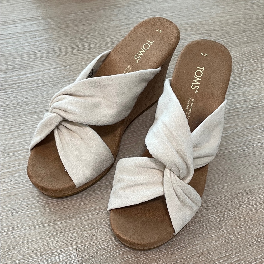 TOMS Cream Knotted Wedge Slide Sandals